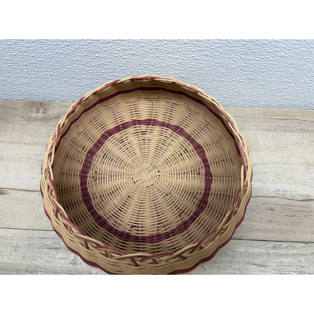Vtg Handwoven Round Basket 7